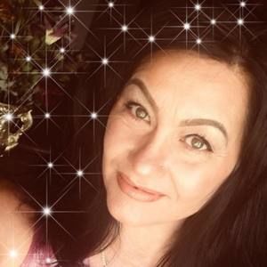 Meet your Posher, Yamile